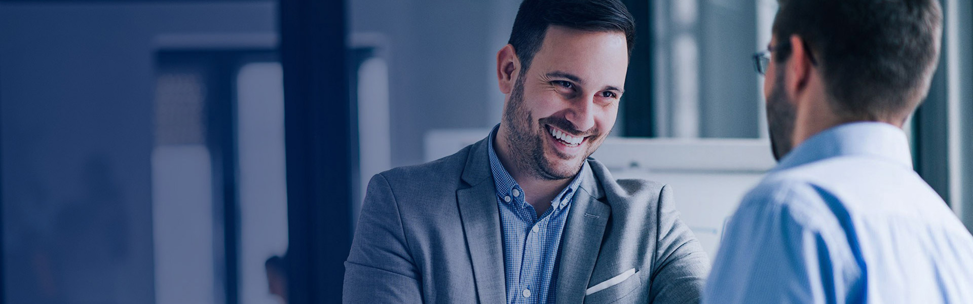 成为咨询服务领域的领先品牌